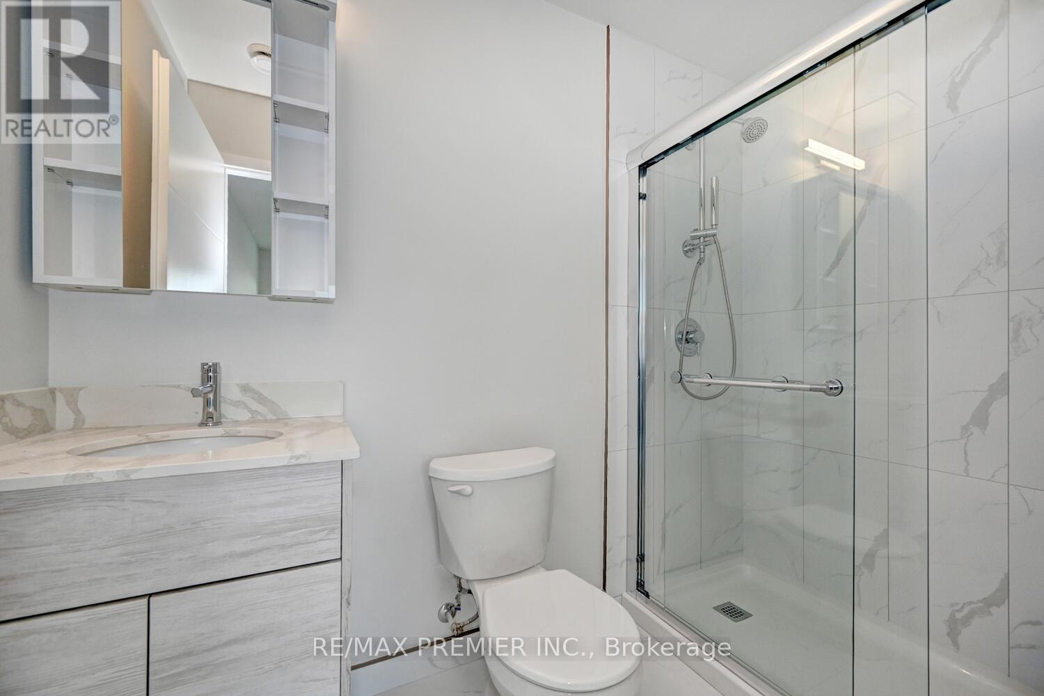 402 - 60 Frederick Street, Kitchener, Ontario  N2H 0C7 - Photo 8 - X13086204