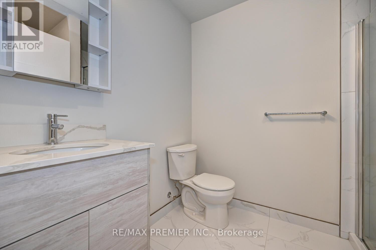 402 - 60 Frederick Street, Kitchener, Ontario  N2H 0C7 - Photo 9 - X13086204