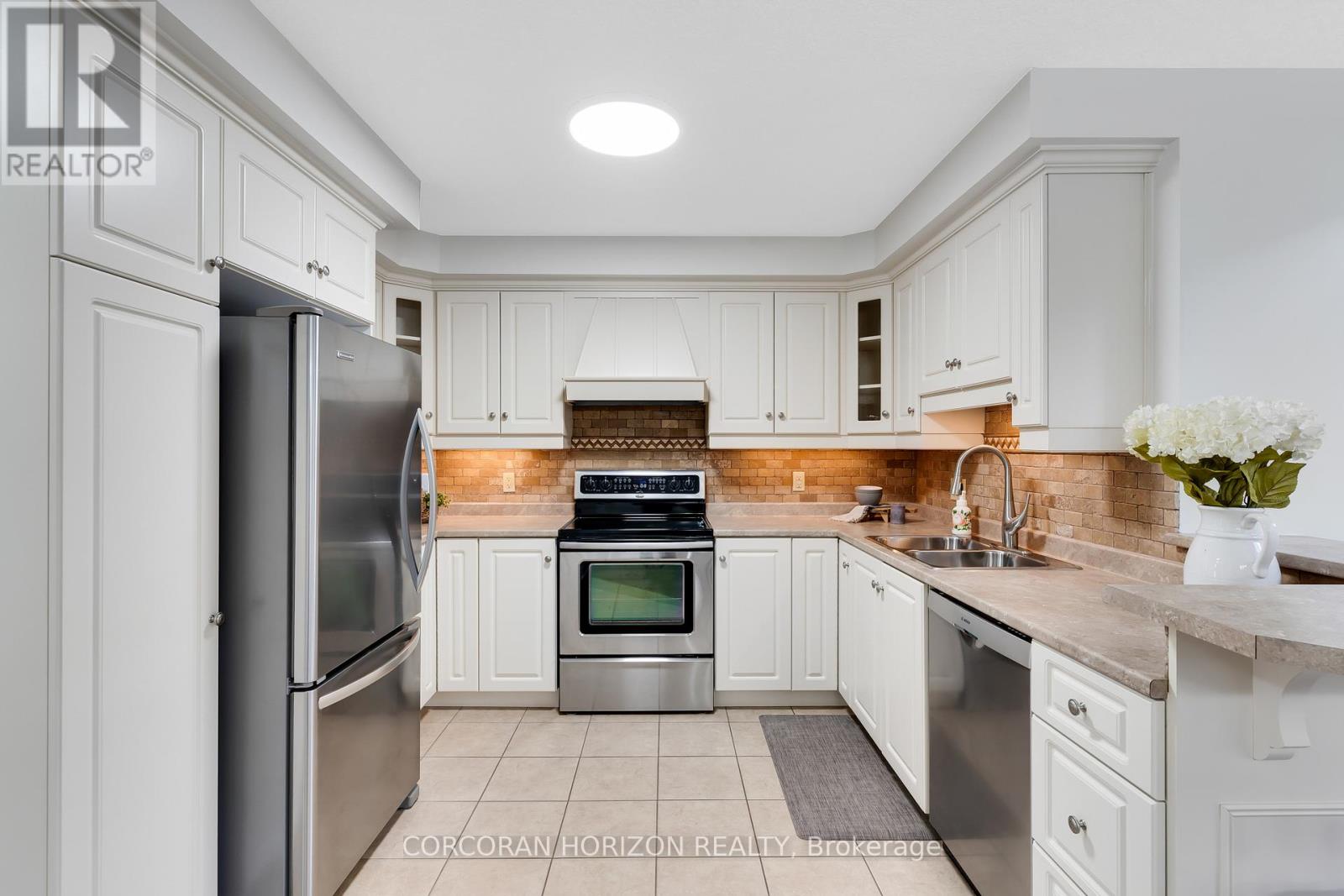 311 Vincent Drive, North Dumfries, Ontario  N0B 1E0 - Photo 14 - X13086206