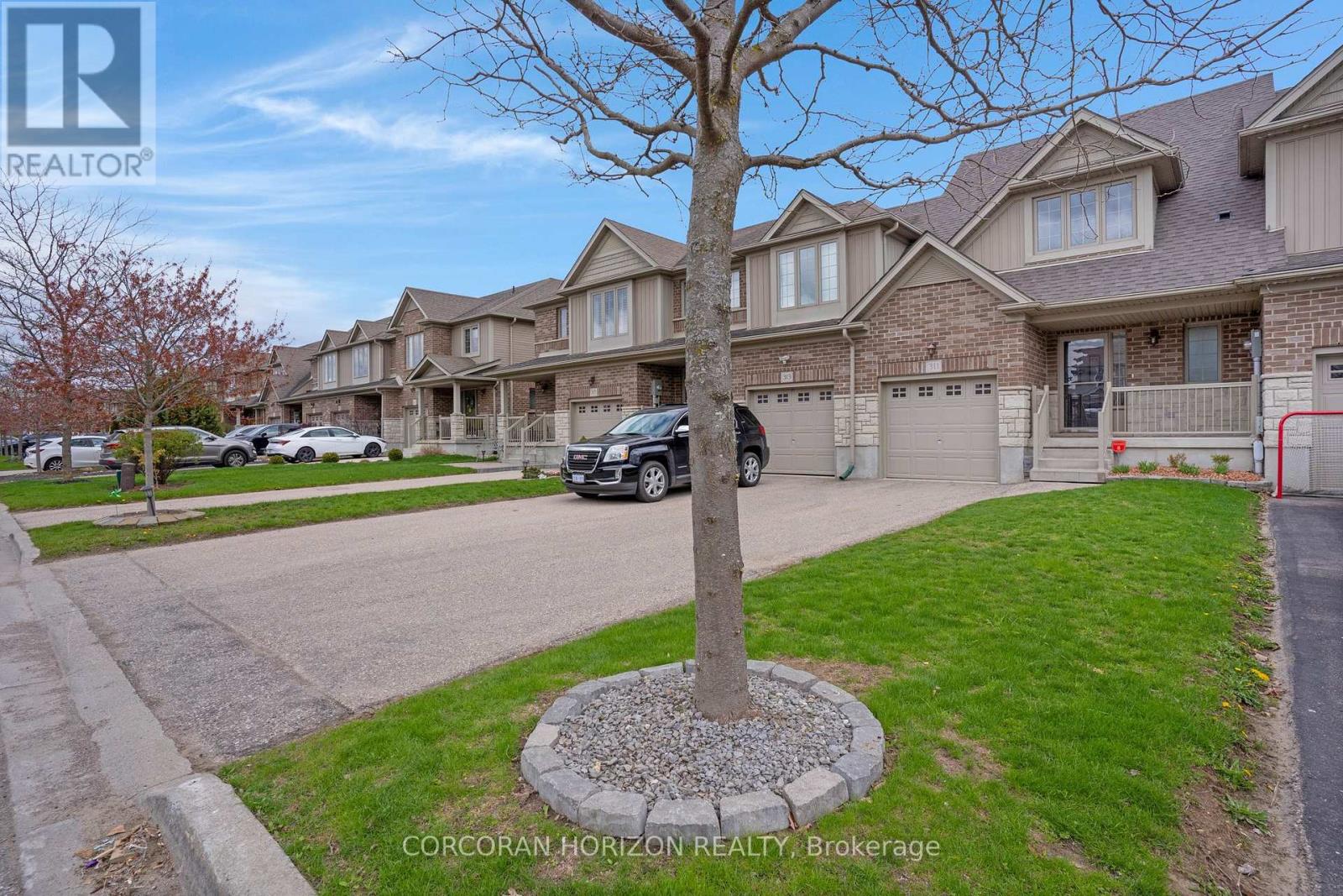 311 Vincent Drive, North Dumfries, Ontario  N0B 1E0 - Photo 3 - X13086206