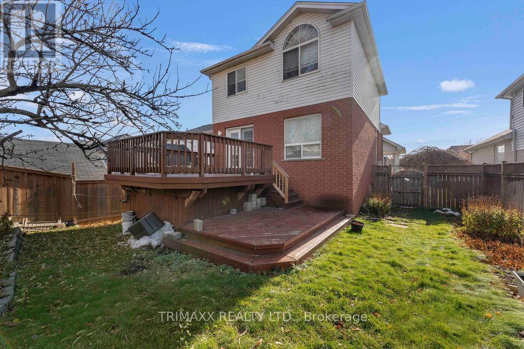 141 Starwood Dr, Guelph, Ontario  N1E 7G7 - Photo 3 - X13086262