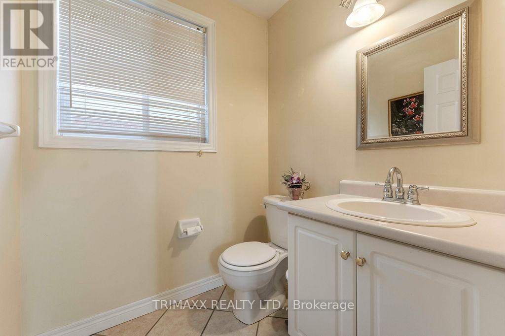 141 Starwood Dr, Guelph, Ontario  N1E 7G7 - Photo 32 - X13086262