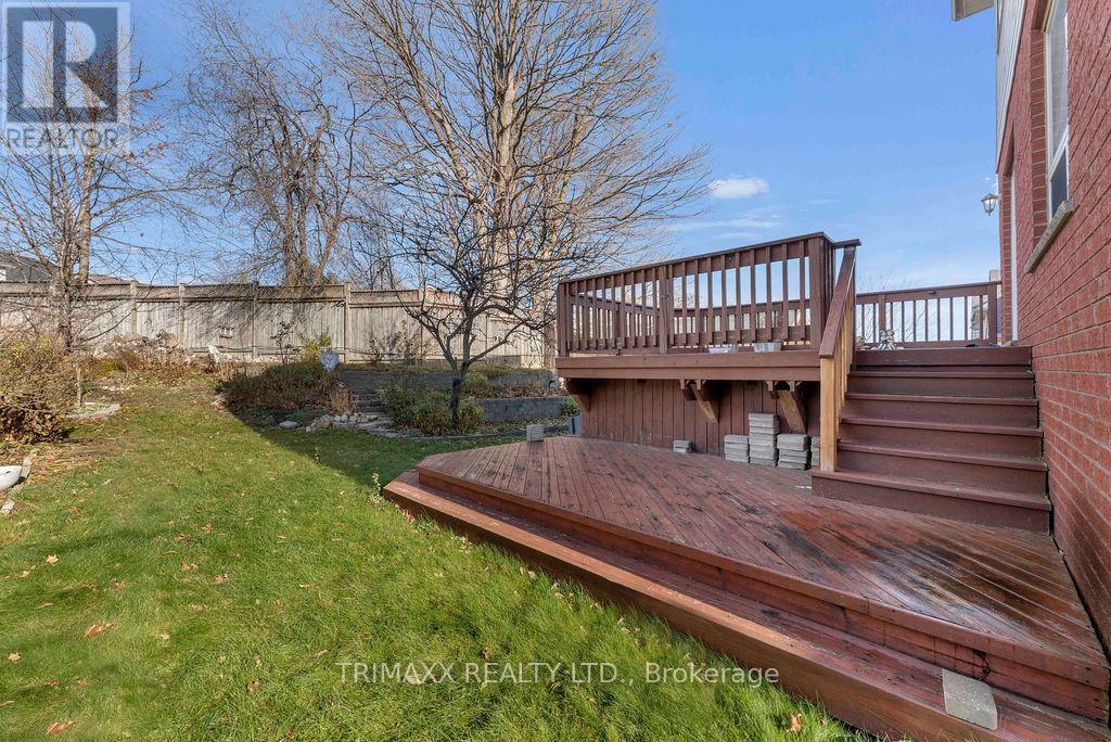 141 Starwood Dr, Guelph, Ontario  N1E 7G7 - Photo 4 - X13086262