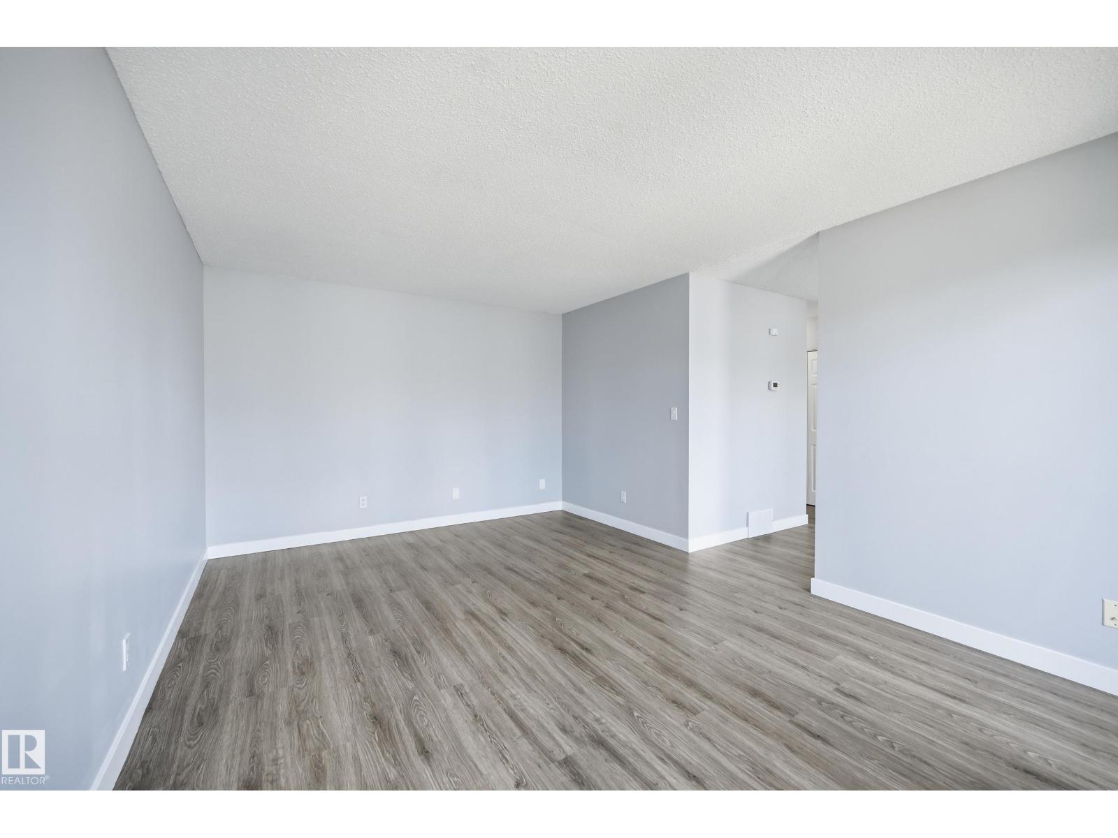 Unknown Address, ,     - Photo 13 - E4485813