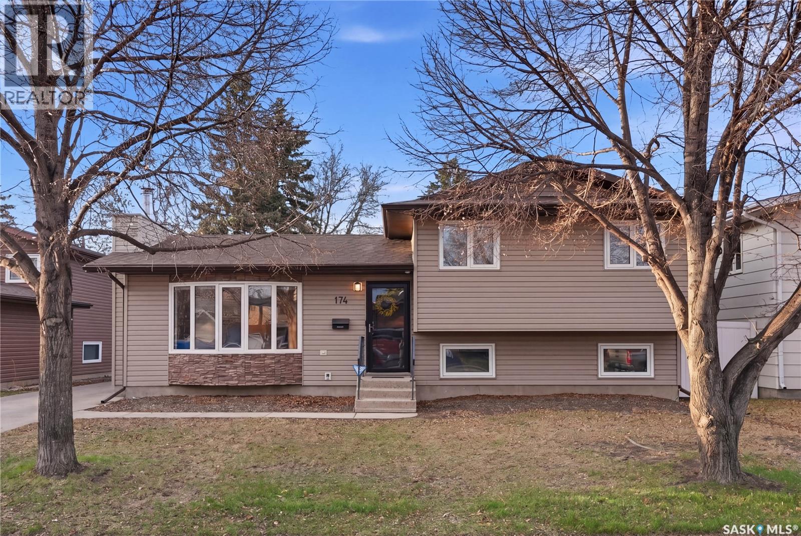 174 Rao Crescent, Saskatoon, Saskatchewan  S7K 6V9 - Photo 1 - SK034898