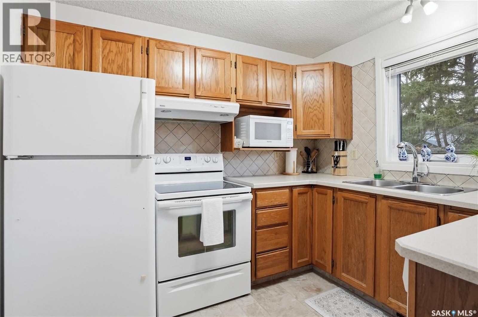 174 Rao Crescent, Saskatoon, Saskatchewan  S7K 6V9 - Photo 18 - SK034898