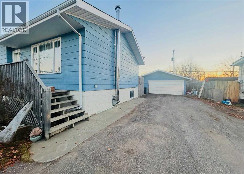 10311 106 Avenue, High Level, Alberta  T0H 1Z0 - Photo 14 - A2307916