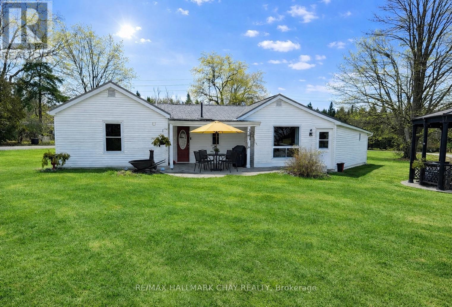 3302 Innisfil Beach Road, Innisfil, Ontario  L9S 4C7 - Photo 17 - N12936988