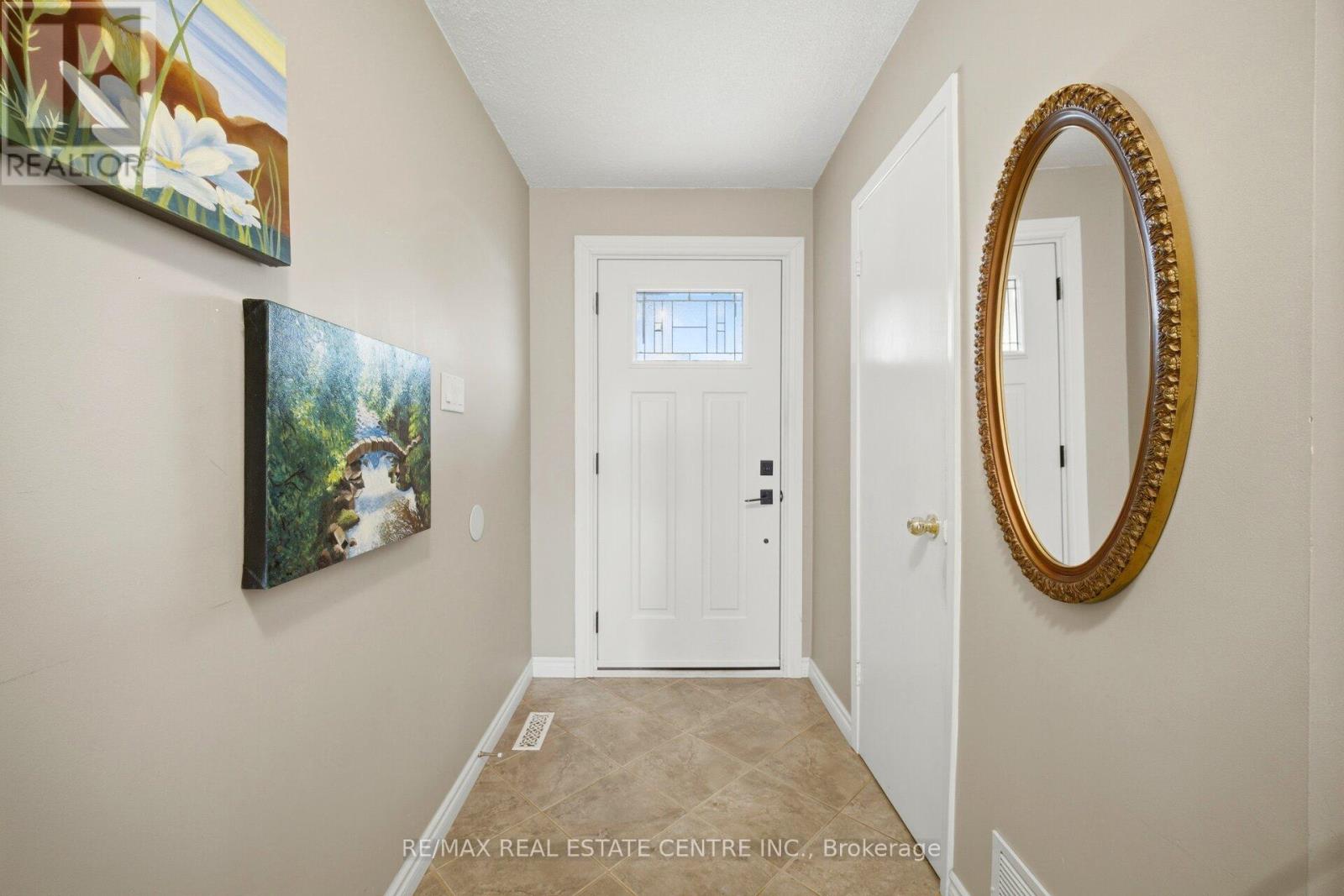 94 Blackthorn Lane, Brampton, Ontario  L6V 3K8 - Photo 6 - W13085318