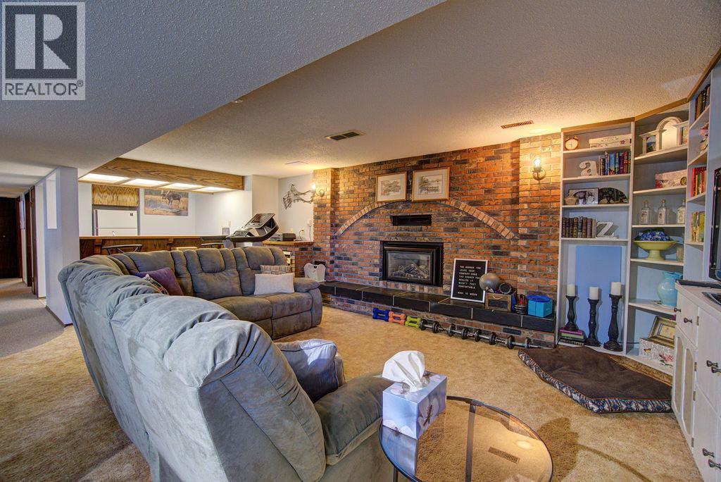5338 5 Street W, Claresholm, Alberta  T0L 0T0 - Photo 25 - A2300430
