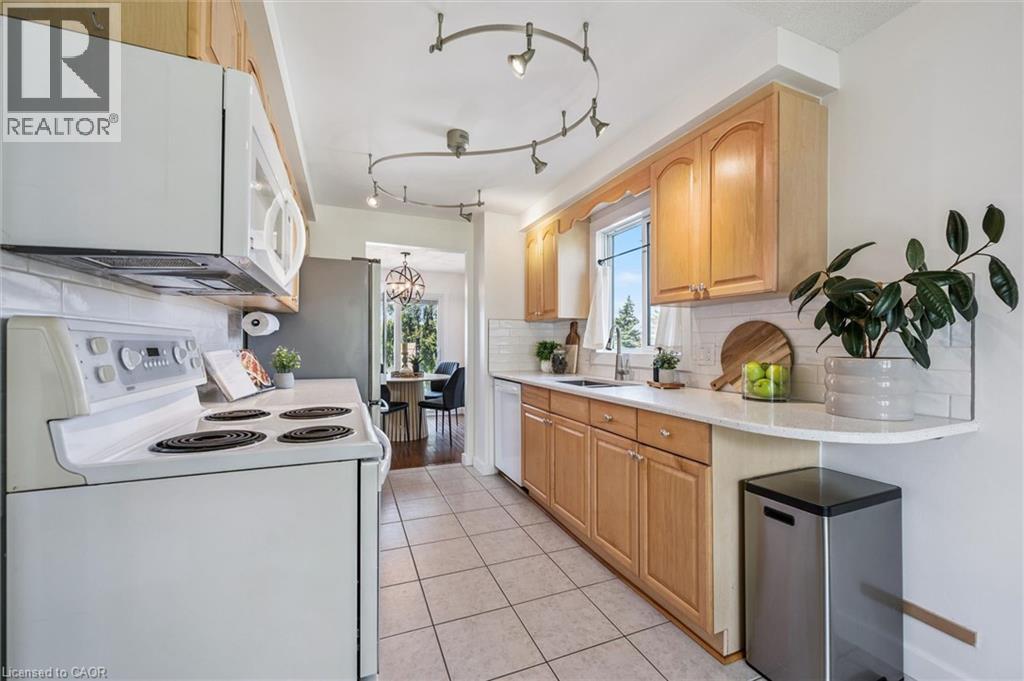 185 Middlebury Drive, Waterloo, Ontario  N2T 2H8 - Photo 13 - 40827244