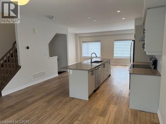 40 Capstone Lane, Hamilton, Ontario  L9C 0E8 - Photo 7 - 40825212