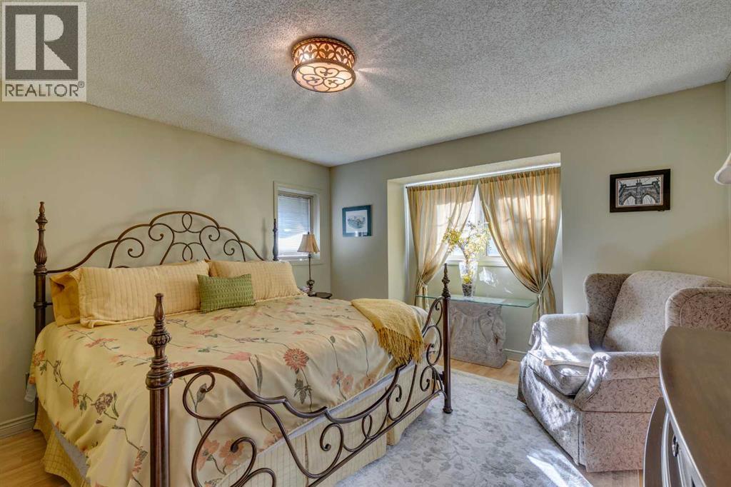 1302 Frontenac Avenue SW, Calgary, Alberta  T2B 1B6 - Photo 21 - A2265694