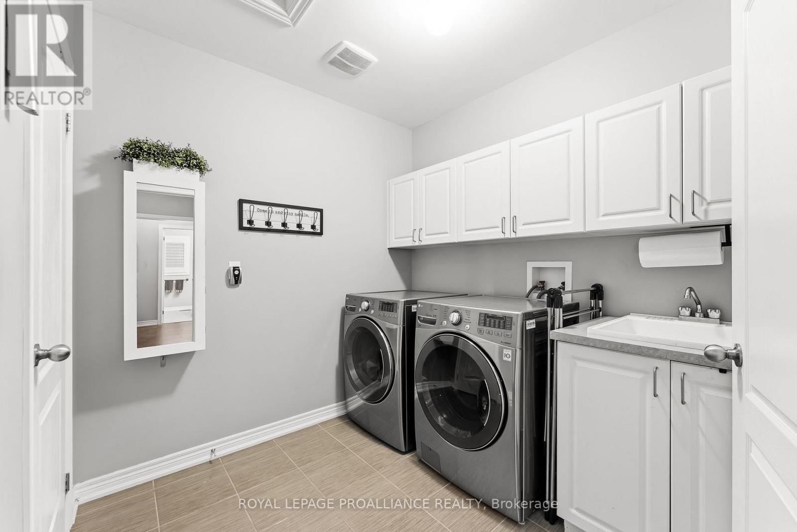96 White Drive, Port Hope, Ontario  L1A 0B6 - Photo 30 - X13086438