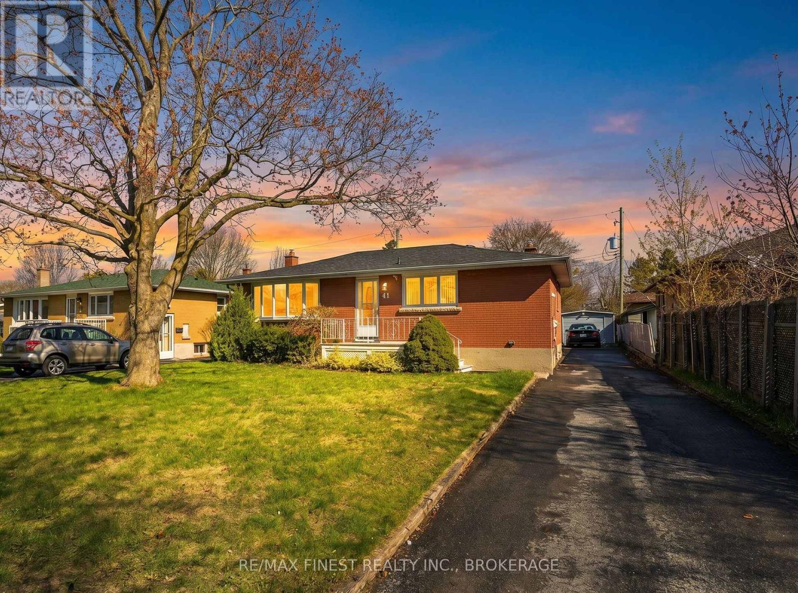 41 CAMPBELL CRESCENT, Kingston, Ontario