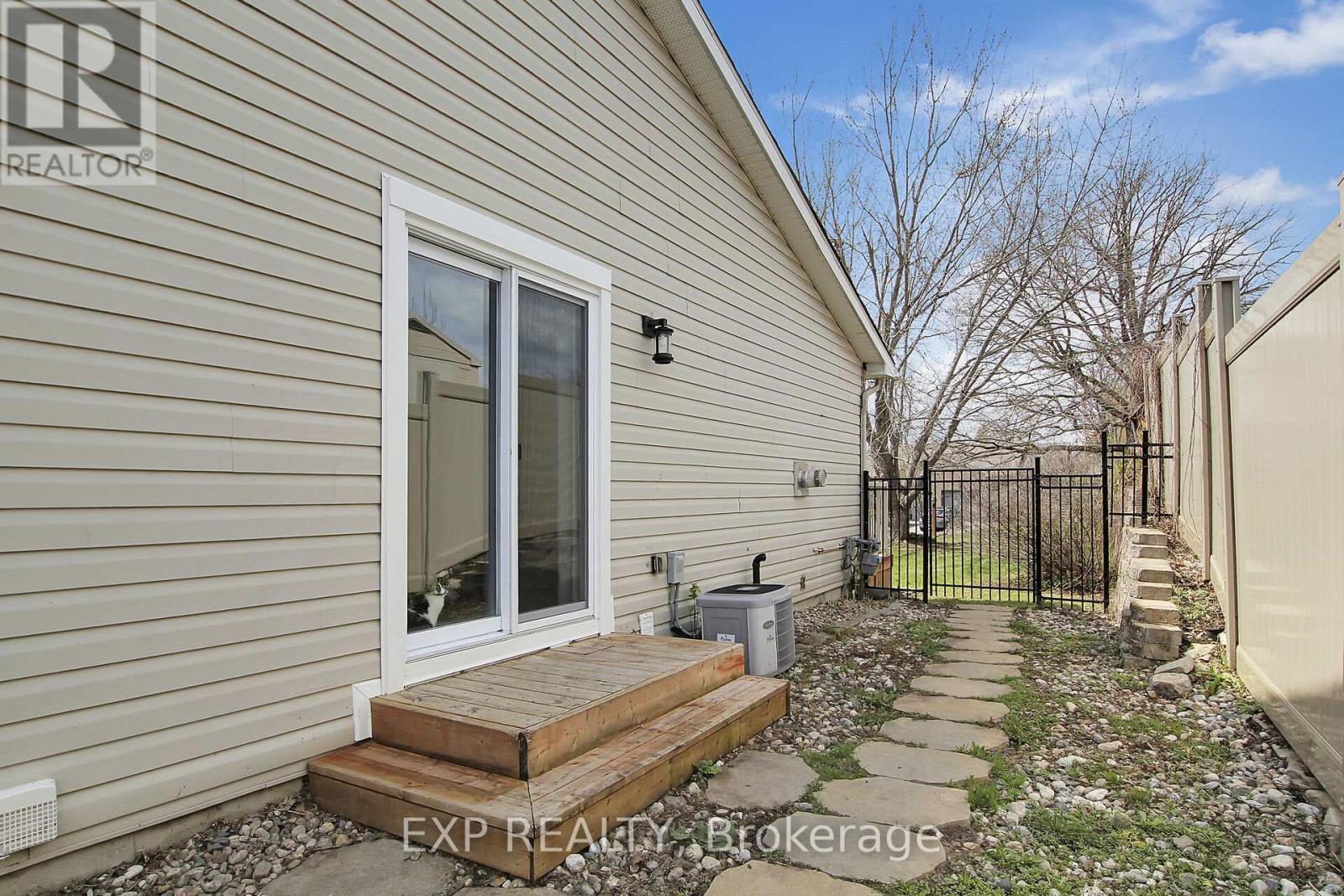 277 Gore Street, Mississippi Mills, Ontario  K0A 1A0 - Photo 43 - X13086314