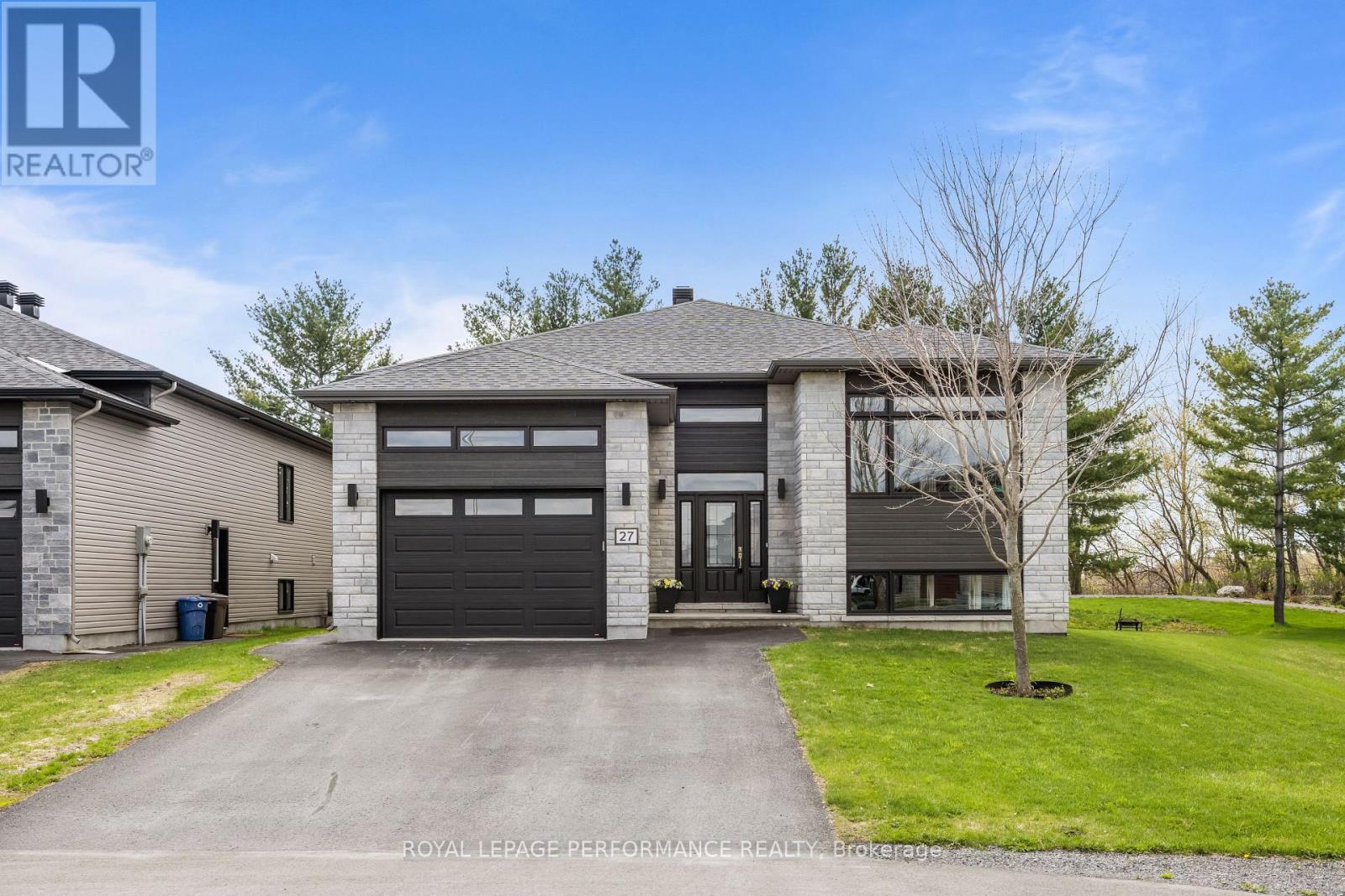 27 Richer Street, North Stormont, Ontario  K0A 1R0 - Photo 1 - X13086372