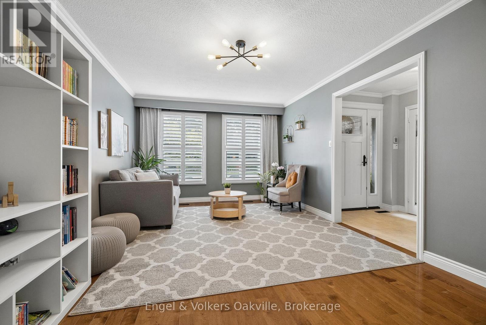 1375 Falgarwood Drive, Oakville, Ontario  L6H 2P4 - Photo 16 - W13086296