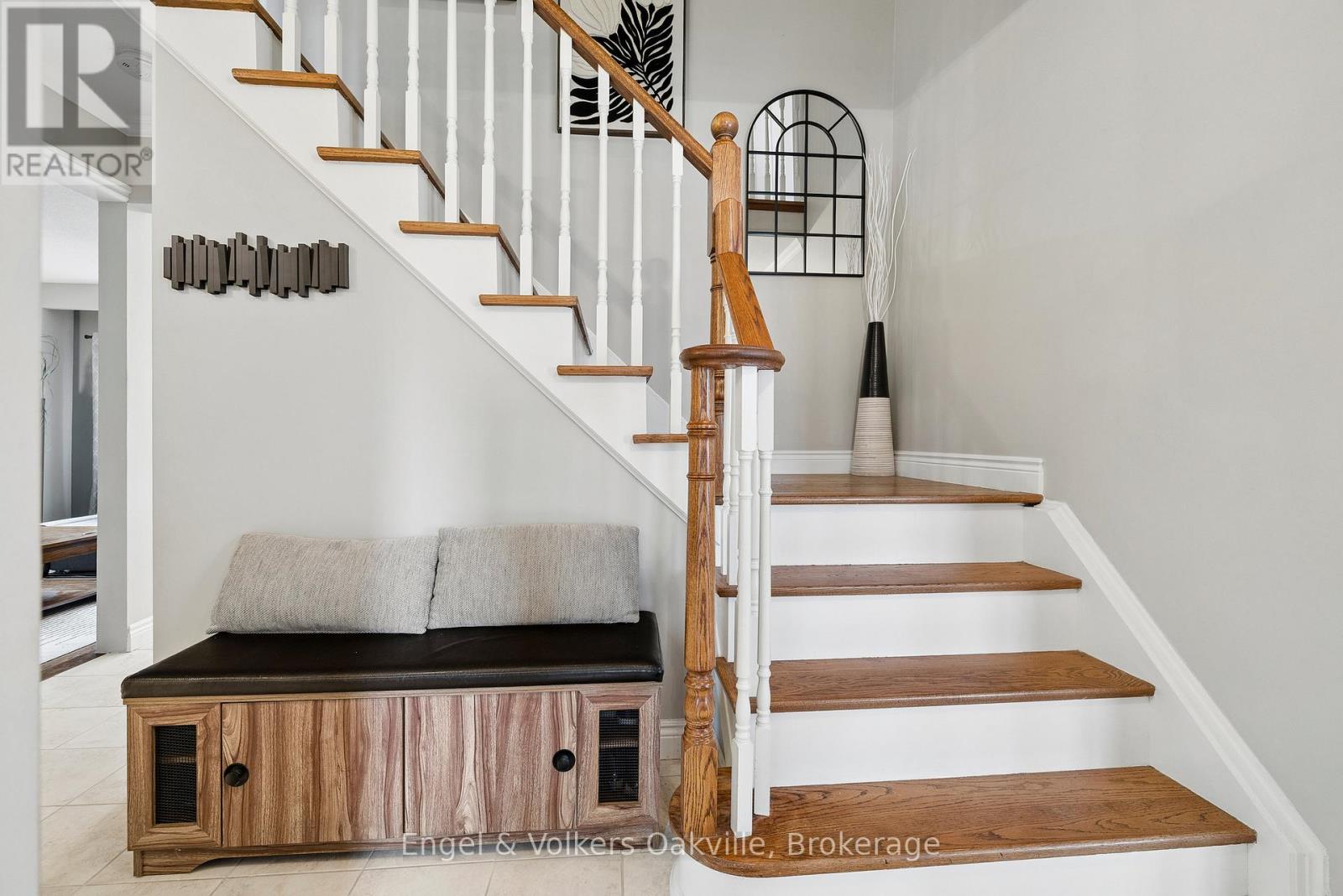 1375 Falgarwood Drive, Oakville, Ontario  L6H 2P4 - Photo 22 - W13086296