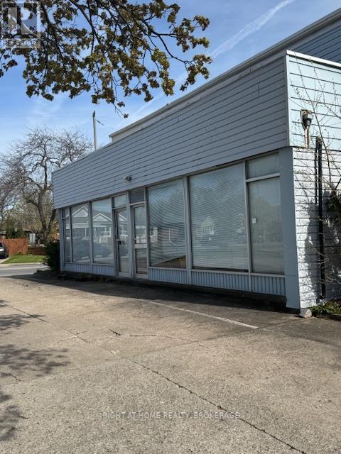 279 Niagara Street, St. Catharines, Ontario  L2M 4V8 - Photo 5 - X13086360