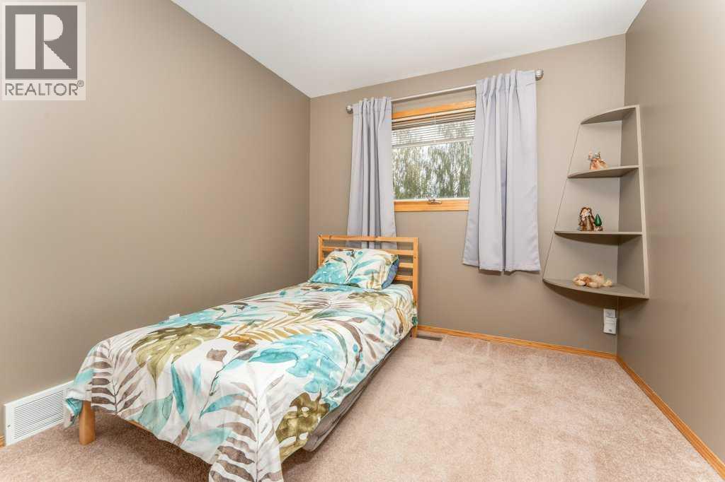 270 Lady Macdonald Drive, Canmore, Alberta  T1W 1H8 - Photo 18 - A2307614