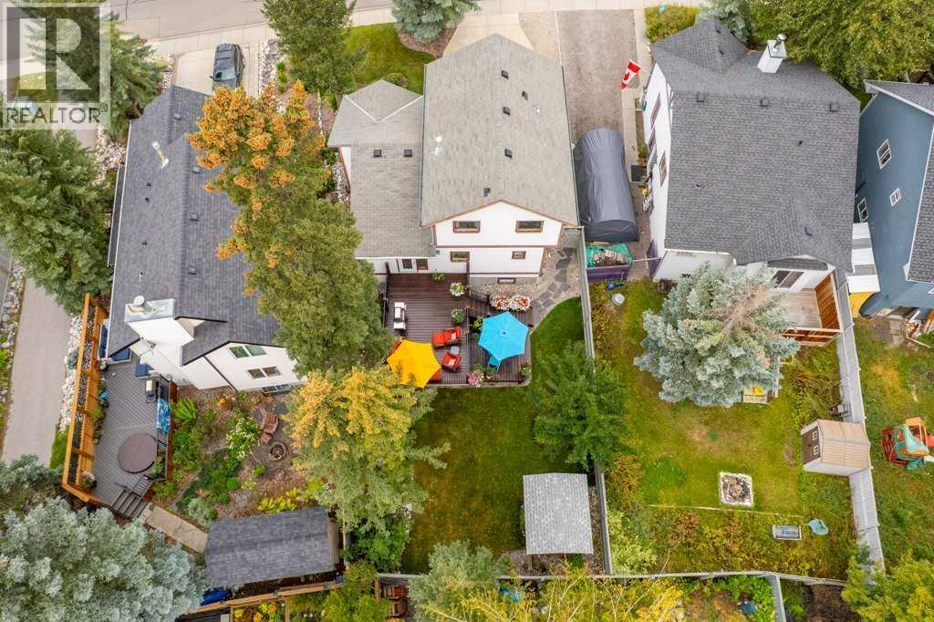 270 Lady Macdonald Drive, Canmore, Alberta  T1W 1H8 - Photo 4 - A2307614