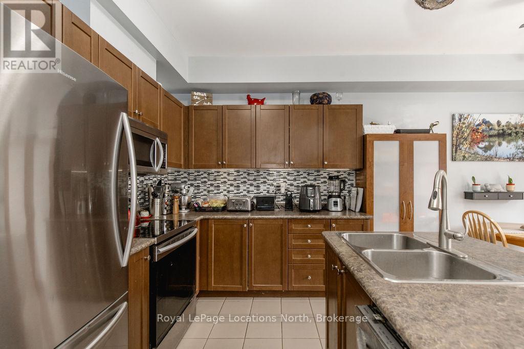 16 Arcadia Road, Wasaga Beach, Ontario  L9Z 3C7 - Photo 12 - S13086610