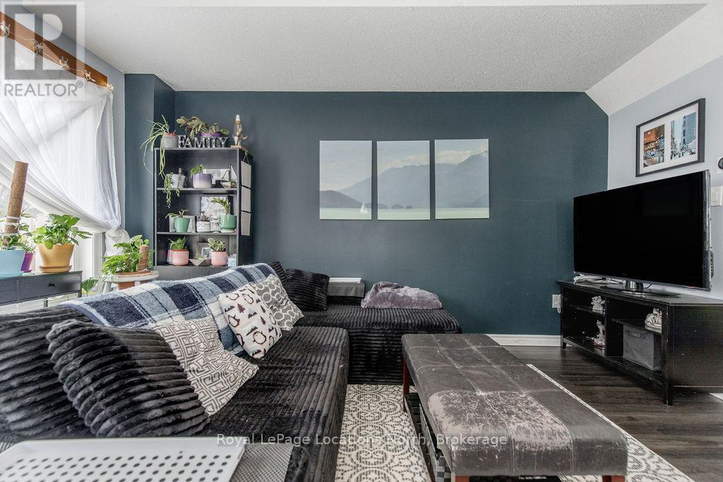 16 Arcadia Road, Wasaga Beach, Ontario  L9Z 3C7 - Photo 7 - S13086610
