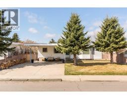 1414 17 Street N, Lethbridge, Alberta