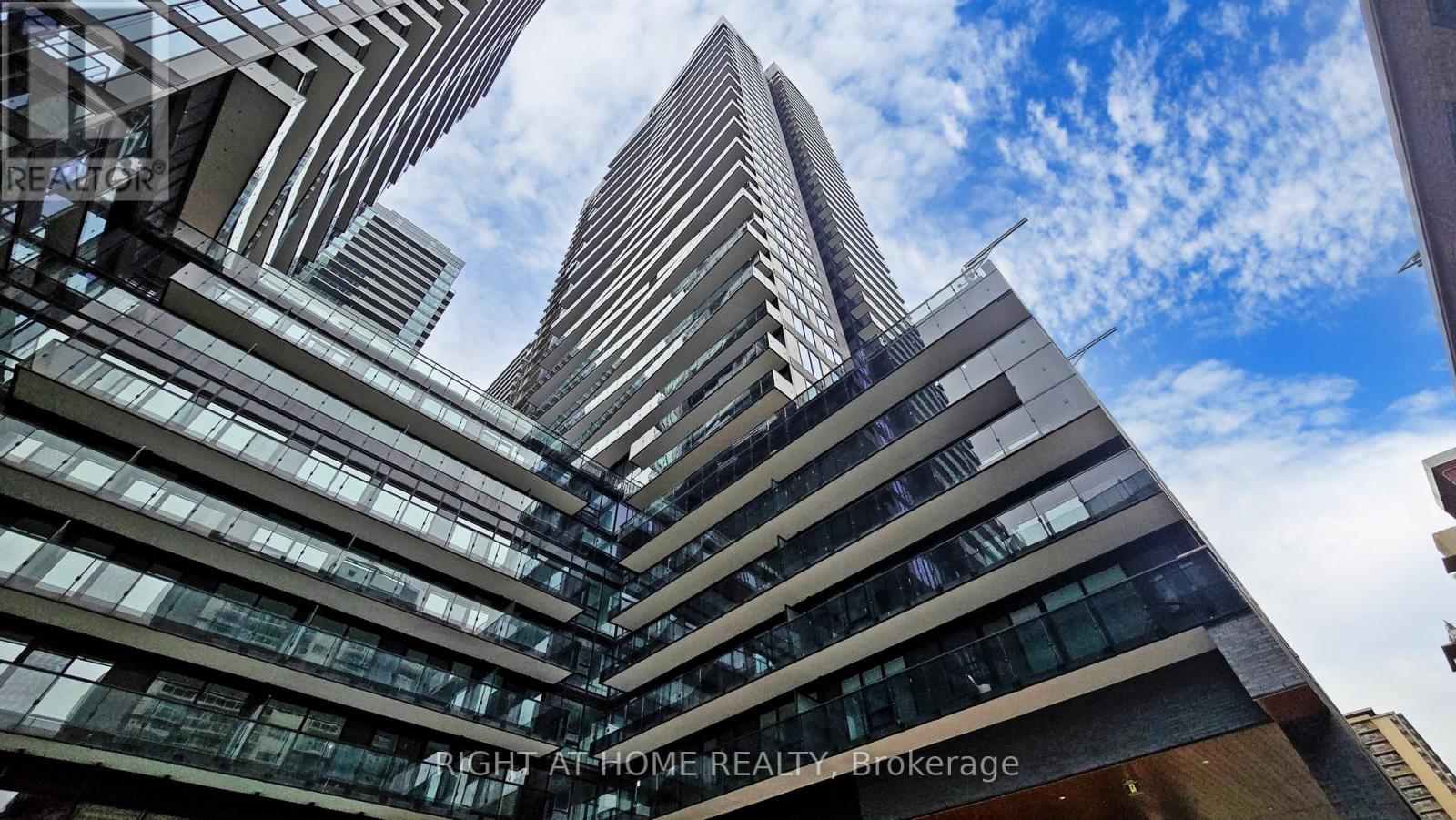 308 - 117 BROADWAY AVENUE, Toronto, Ontario