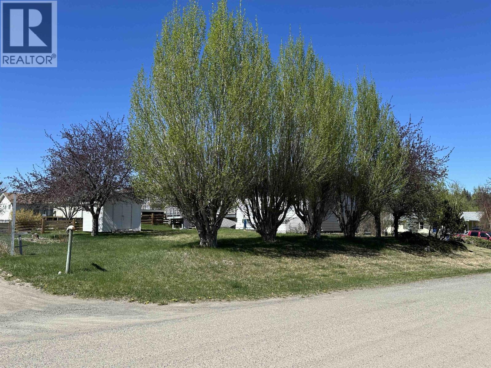 391 N Birch Avenue, 100 Mile House, British Columbia  V0K 2E0 - Photo 6 - R3096427