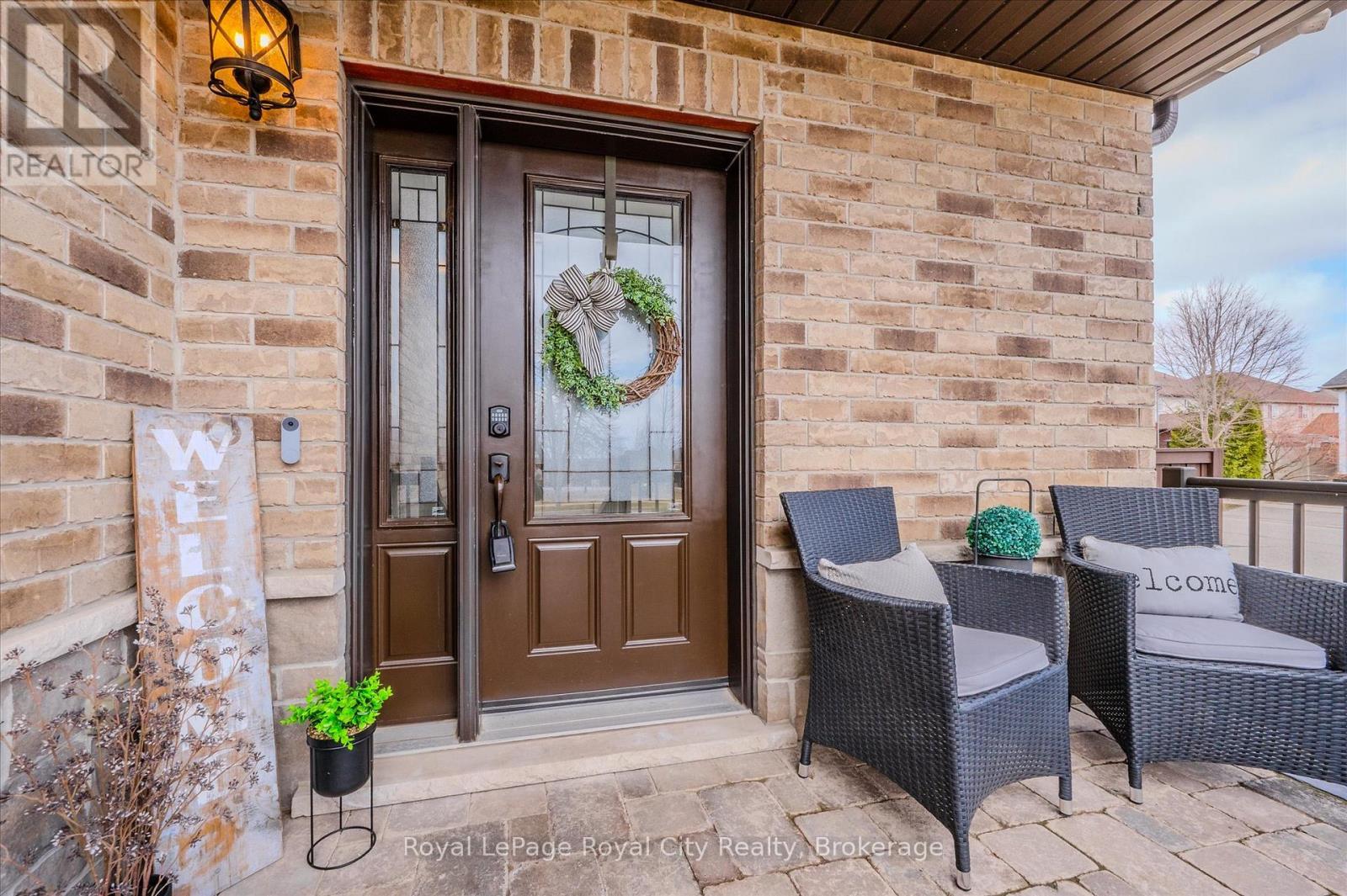 24 Popham Drive, Guelph (Grange Road), Ontario  N1E 0B8 - Photo 2 - X13086298