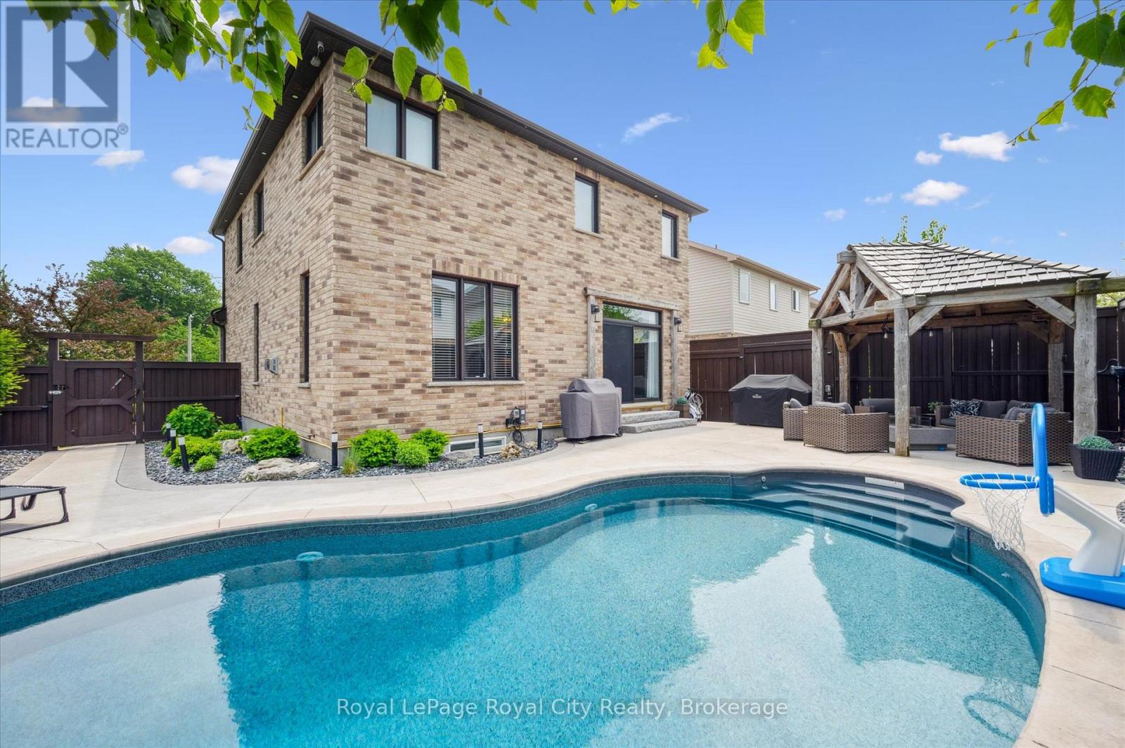 24 Popham Drive, Guelph (Grange Road), Ontario  N1E 0B8 - Photo 35 - X13086298