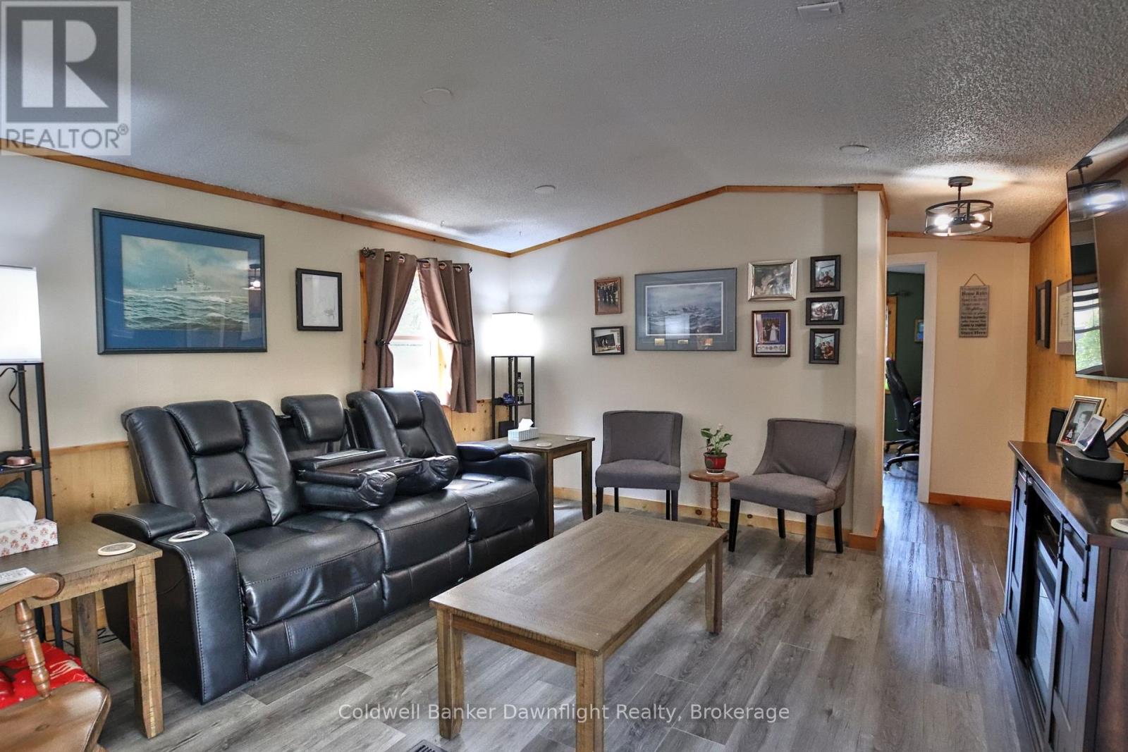 75049 Hensall Rd #8 Second Avenue, Huron East, Ontario  N0K 1W0 - Photo 4 - X13086398