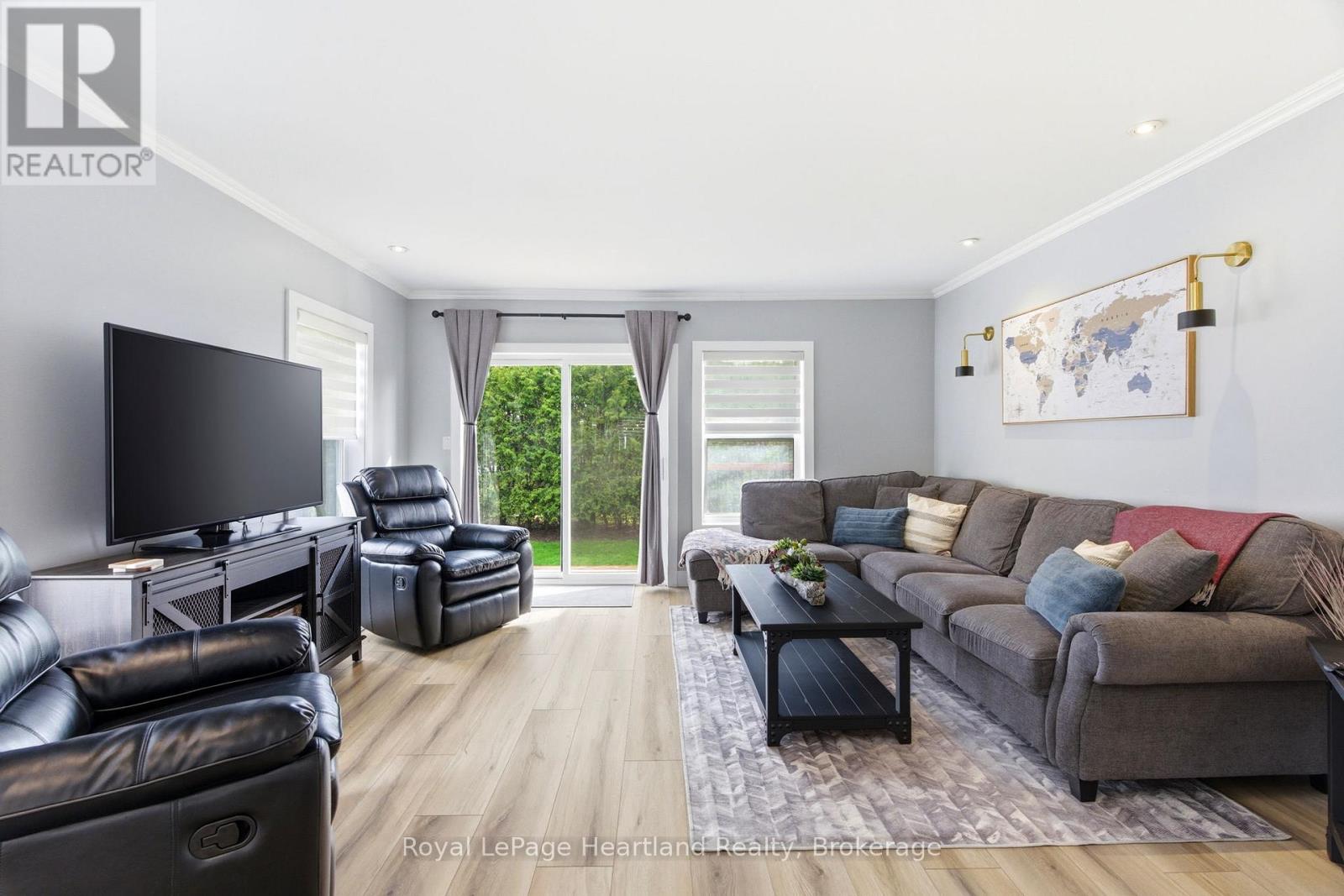 208 Ontario Street, Central Huron, Ontario  N0M 1L0 - Photo 13 - X13086520