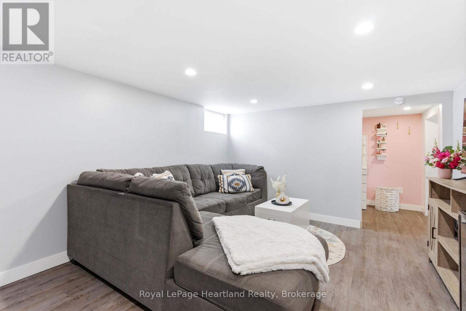 208 Ontario Street, Central Huron, Ontario  N0M 1L0 - Photo 24 - X13086520