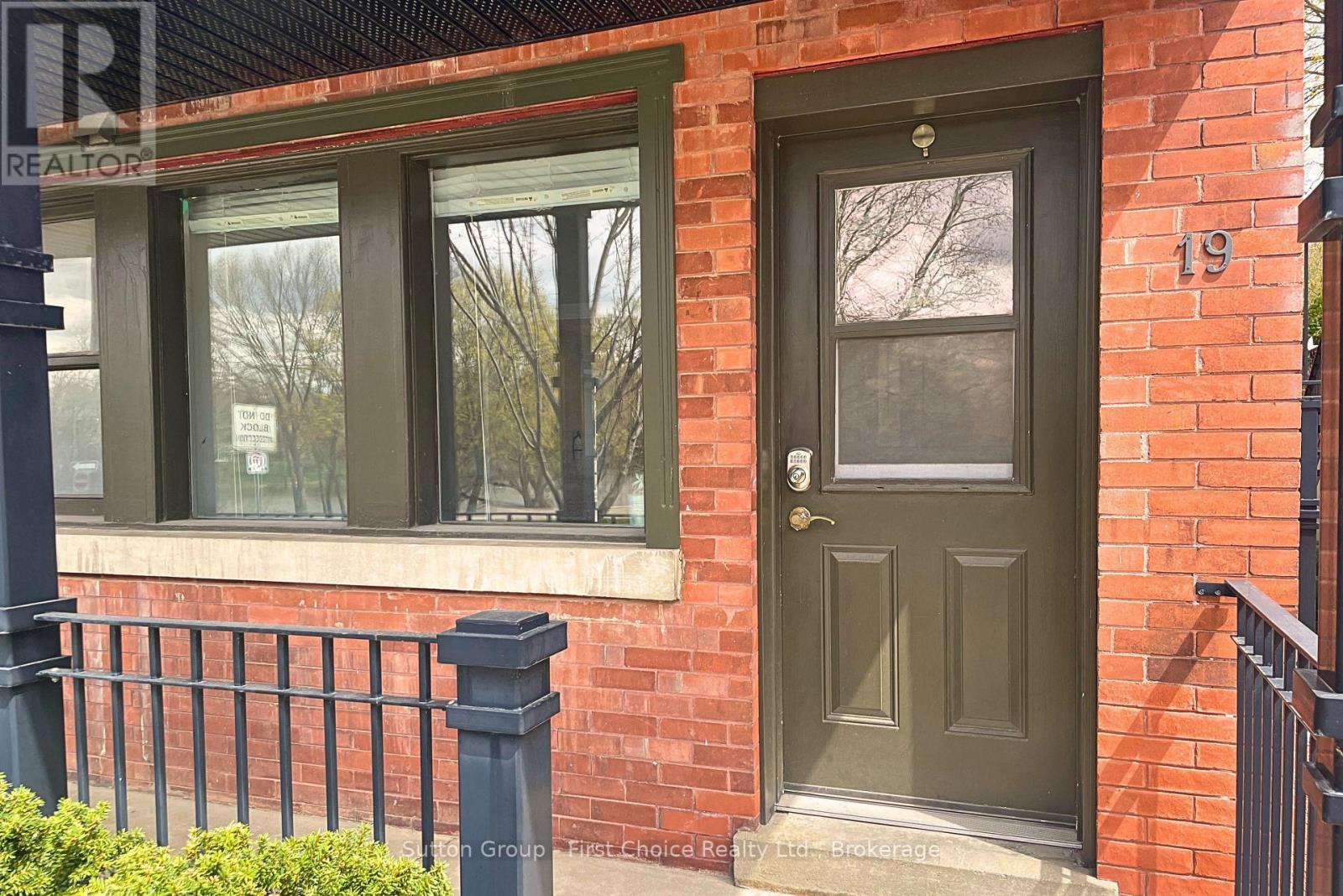 19 Waterloo Street S, Stratford, Ontario  N5A 4A5 - Photo 13 - X13086598