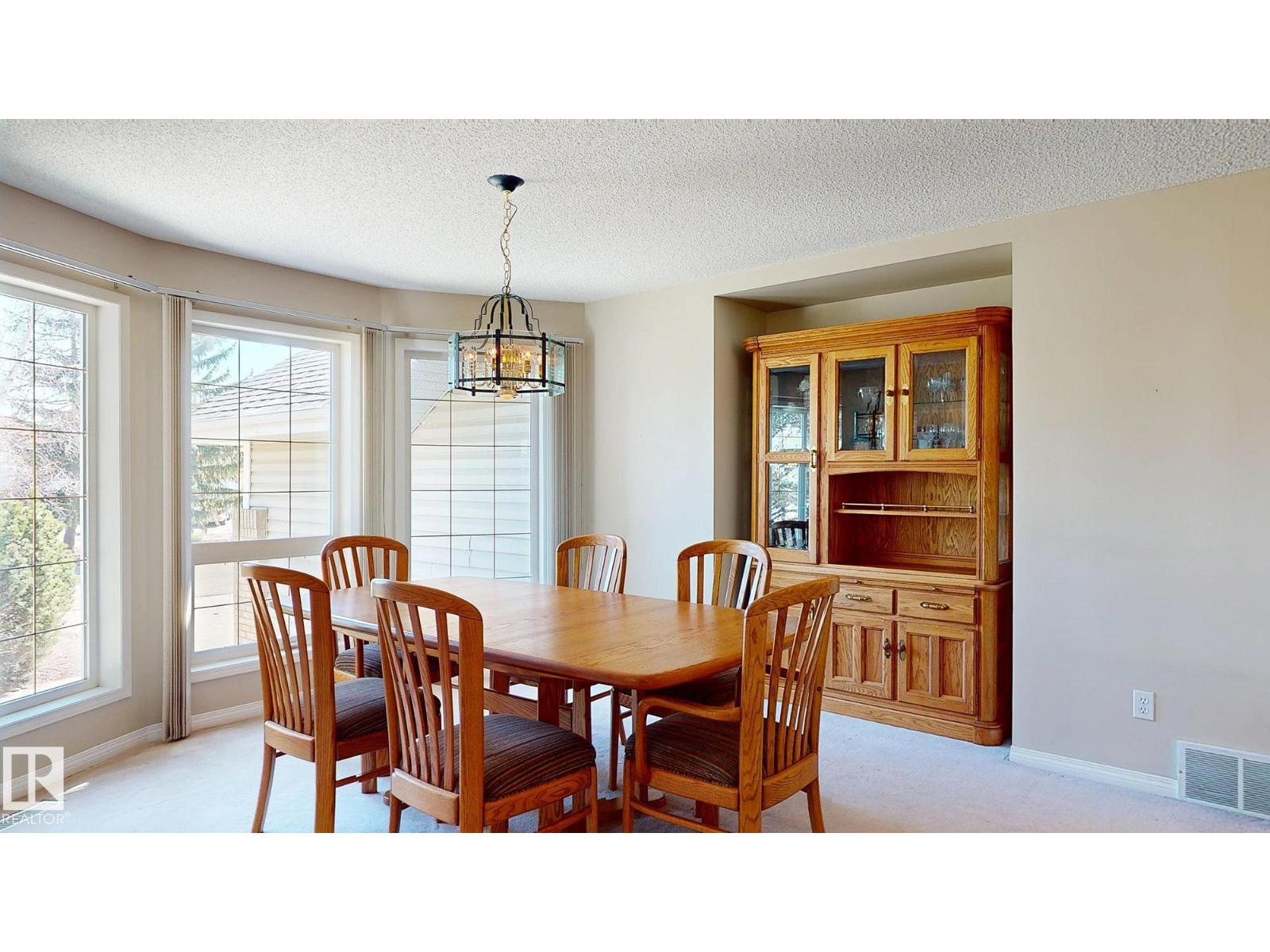 721 Butterworth Dr Nw, Edmonton, Alberta  T6R 2M7 - Photo 11 - E4485819