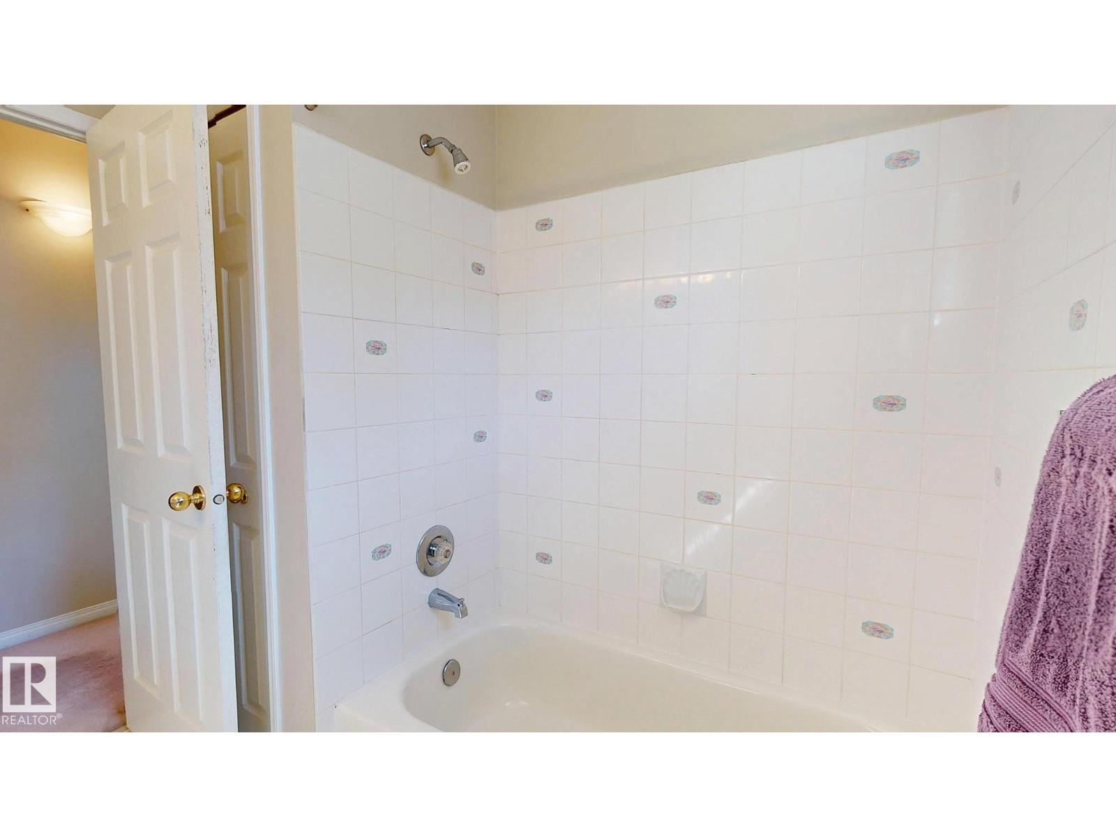 721 Butterworth Dr Nw, Edmonton, Alberta  T6R 2M7 - Photo 47 - E4485819