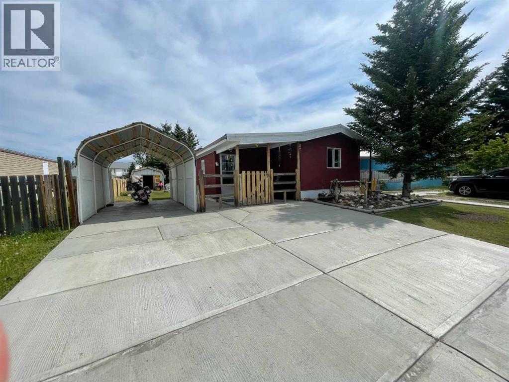 39 Southridge Crescent, Didsbury, Alberta  T0M 0W0 - Photo 2 - A2302735