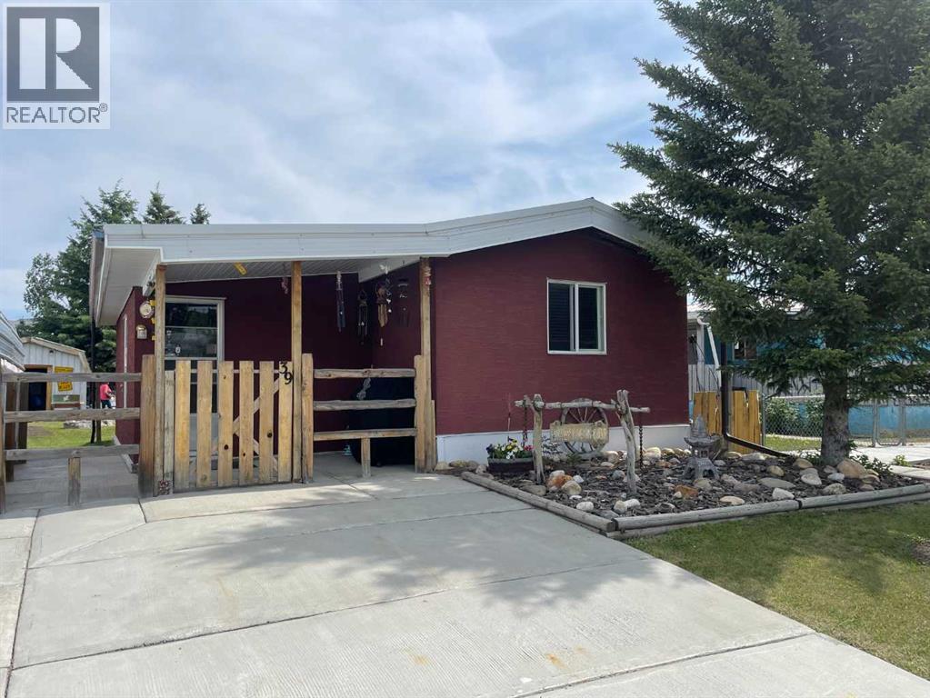 39 Southridge Crescent, Didsbury, Alberta