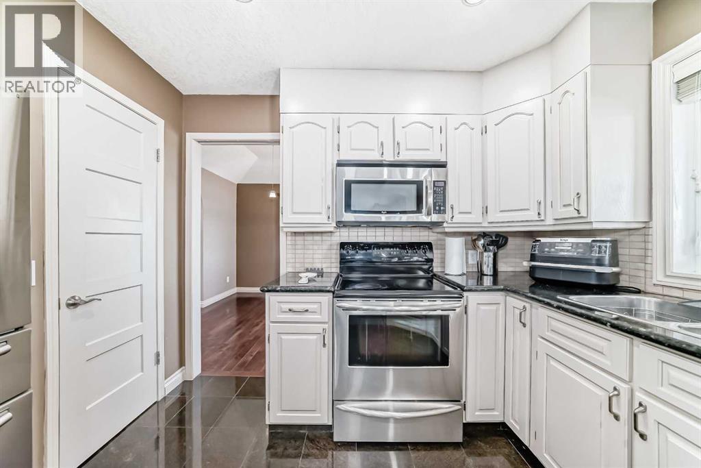 291 East Chestermere Drive, Chestermere, Alberta  T1X 1A2 - Photo 12 - A2305396