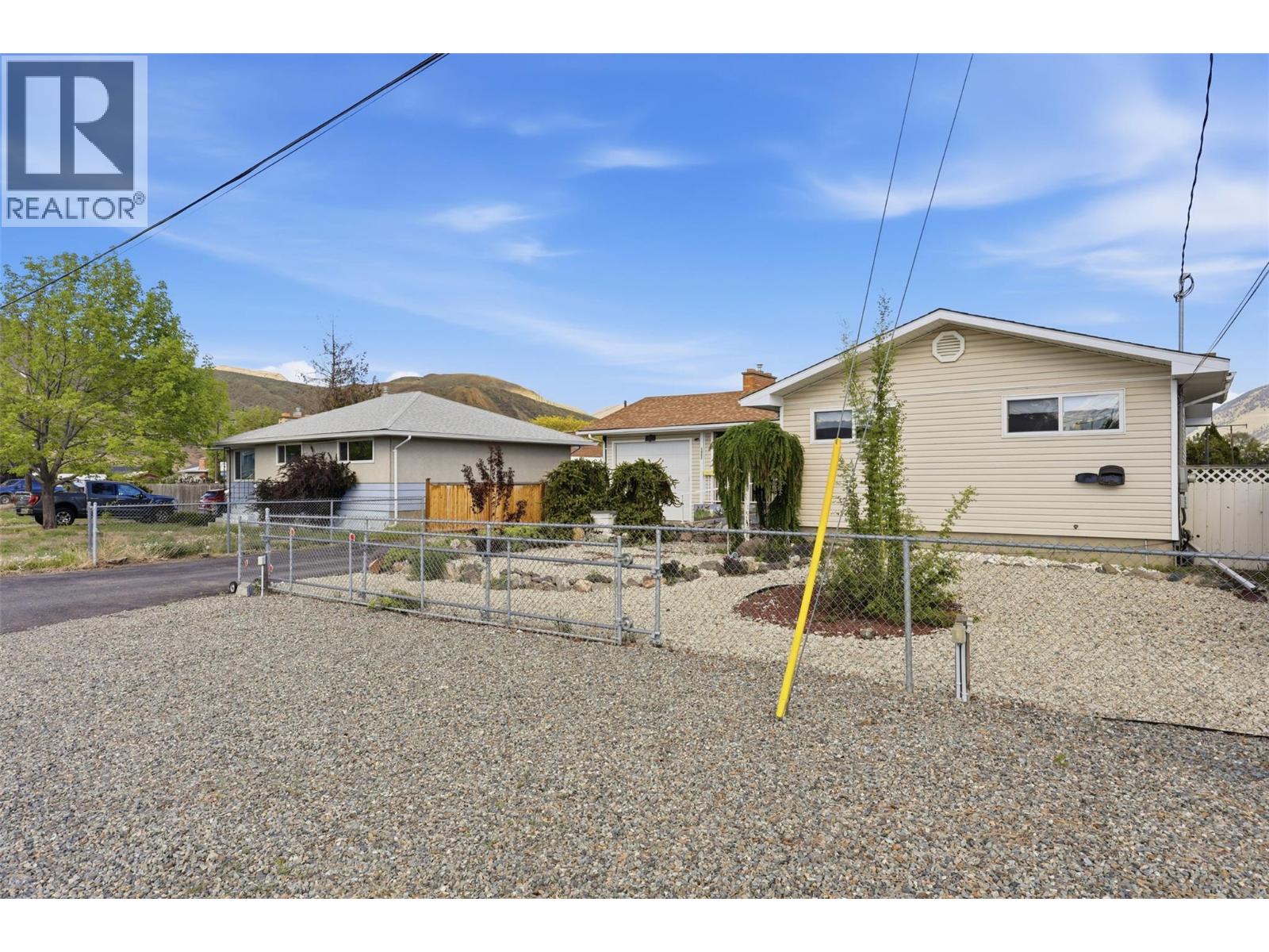1087 Laroque Street, Kamloops, British Columbia  V2B 5L6 - Photo 3 - 10385952