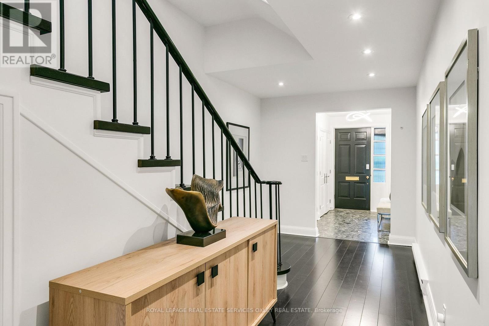 102 Elm Avenue, Toronto, Ontario  M4W 1P2 - Photo 4 - C13086492