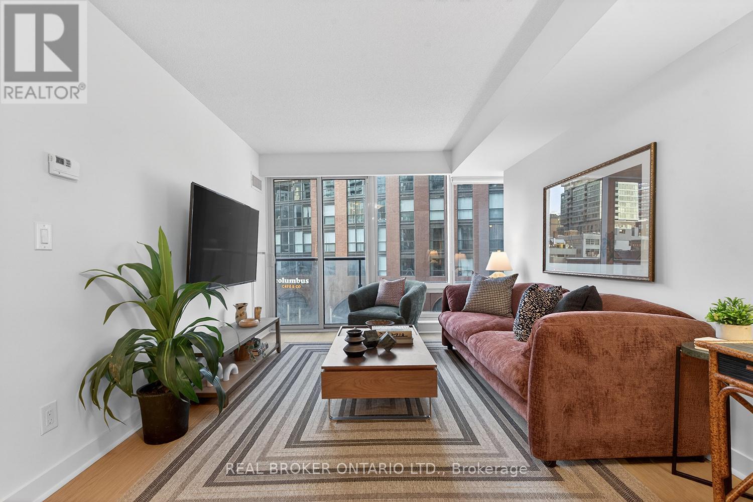 306 - 295 Adelaide Street W, Toronto, Ontario  M5V 0L4 - Photo 12 - C13086582