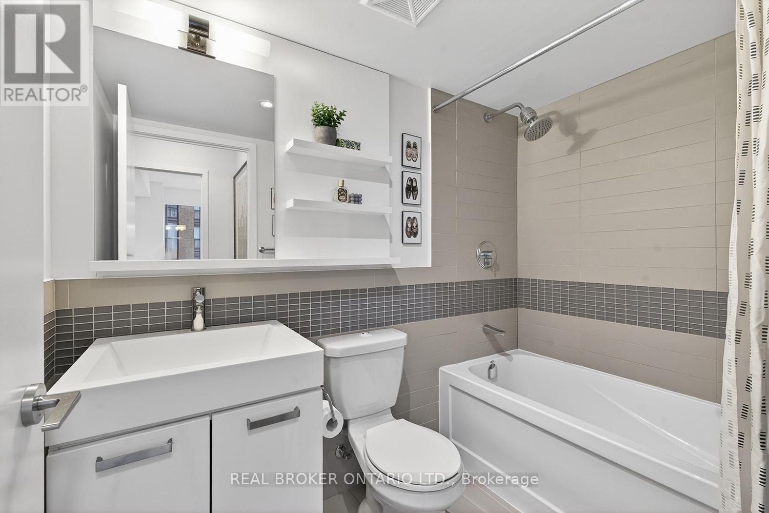 306 - 295 Adelaide Street W, Toronto, Ontario  M5V 0L4 - Photo 19 - C13086582