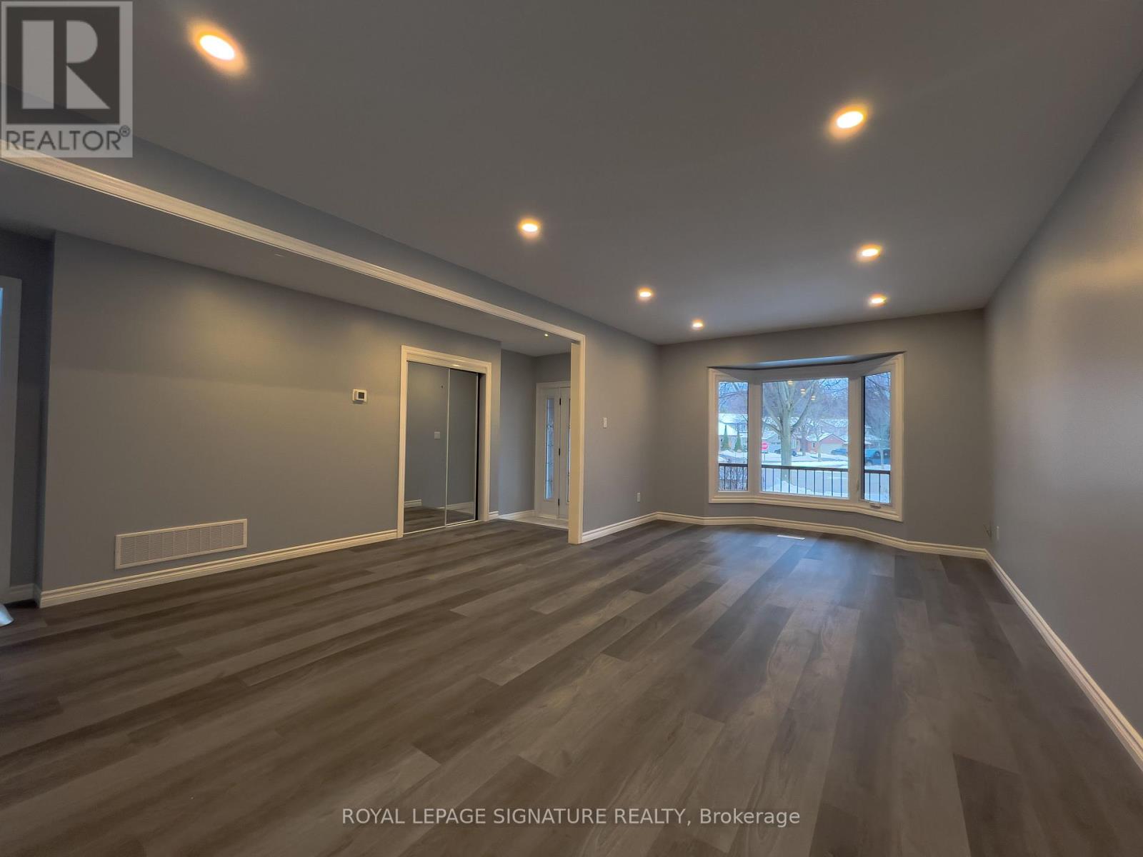 (Upper) - 2111 Lynn Heights Drive, Pickering, Ontario  L1X 2S1 - Photo 4 - E13086396