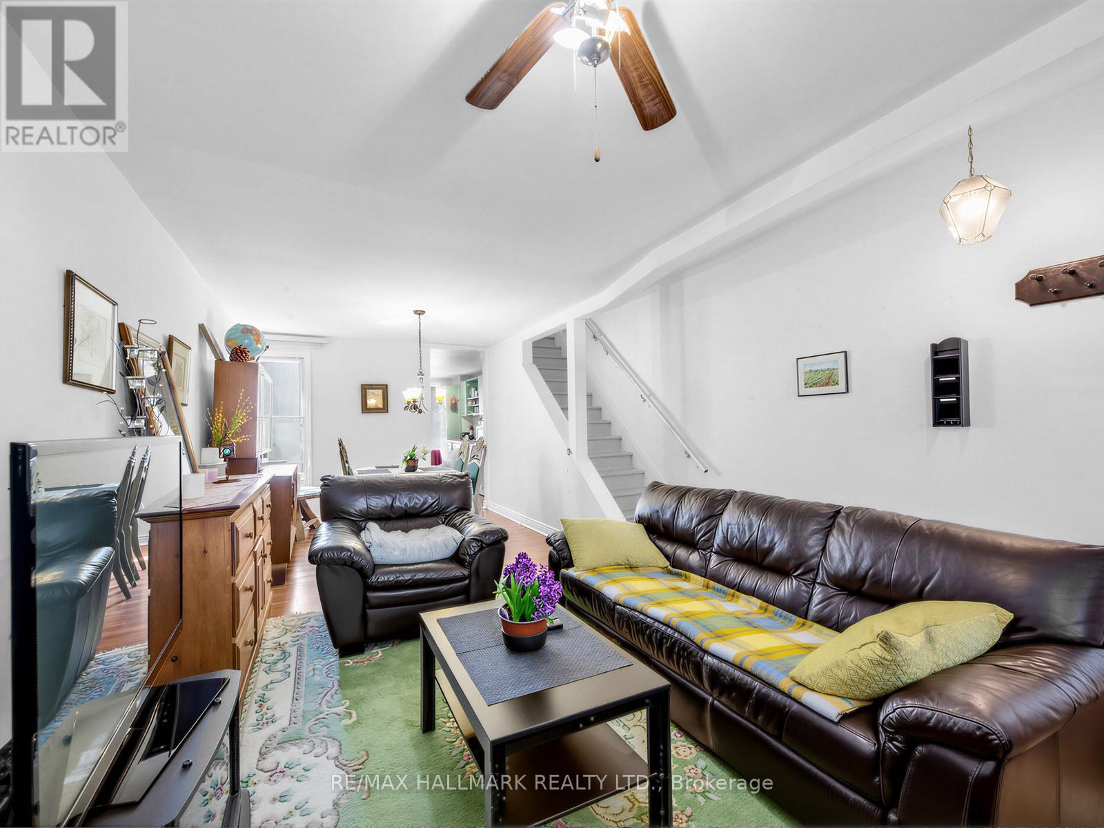 82 Muriel Avenue, Toronto, Ontario  M4J 2Y4 - Photo 10 - E13086464