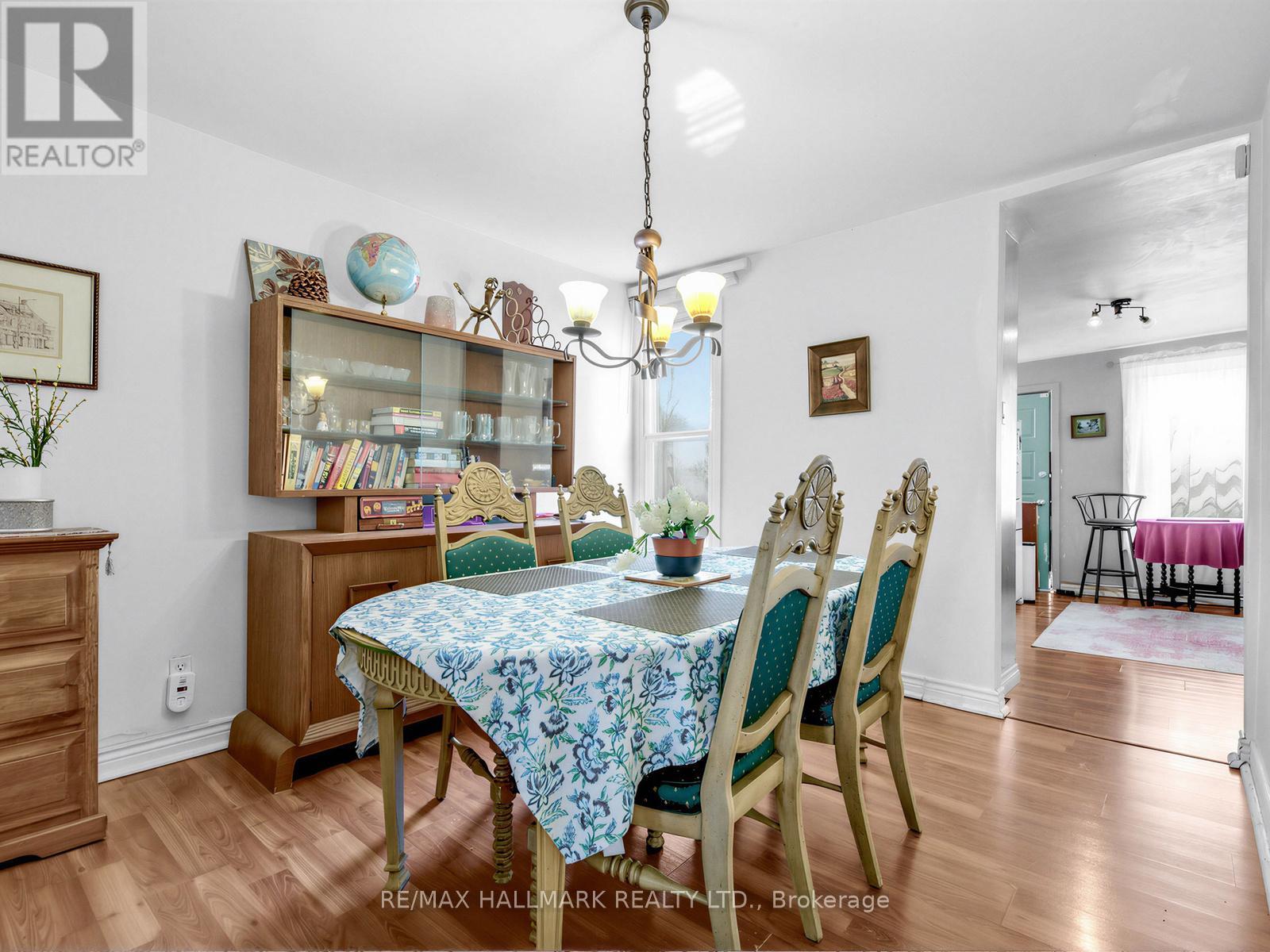82 Muriel Avenue, Toronto, Ontario  M4J 2Y4 - Photo 11 - E13086464