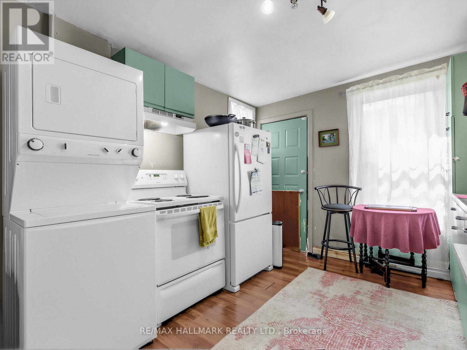 82 Muriel Avenue, Toronto, Ontario  M4J 2Y4 - Photo 14 - E13086464